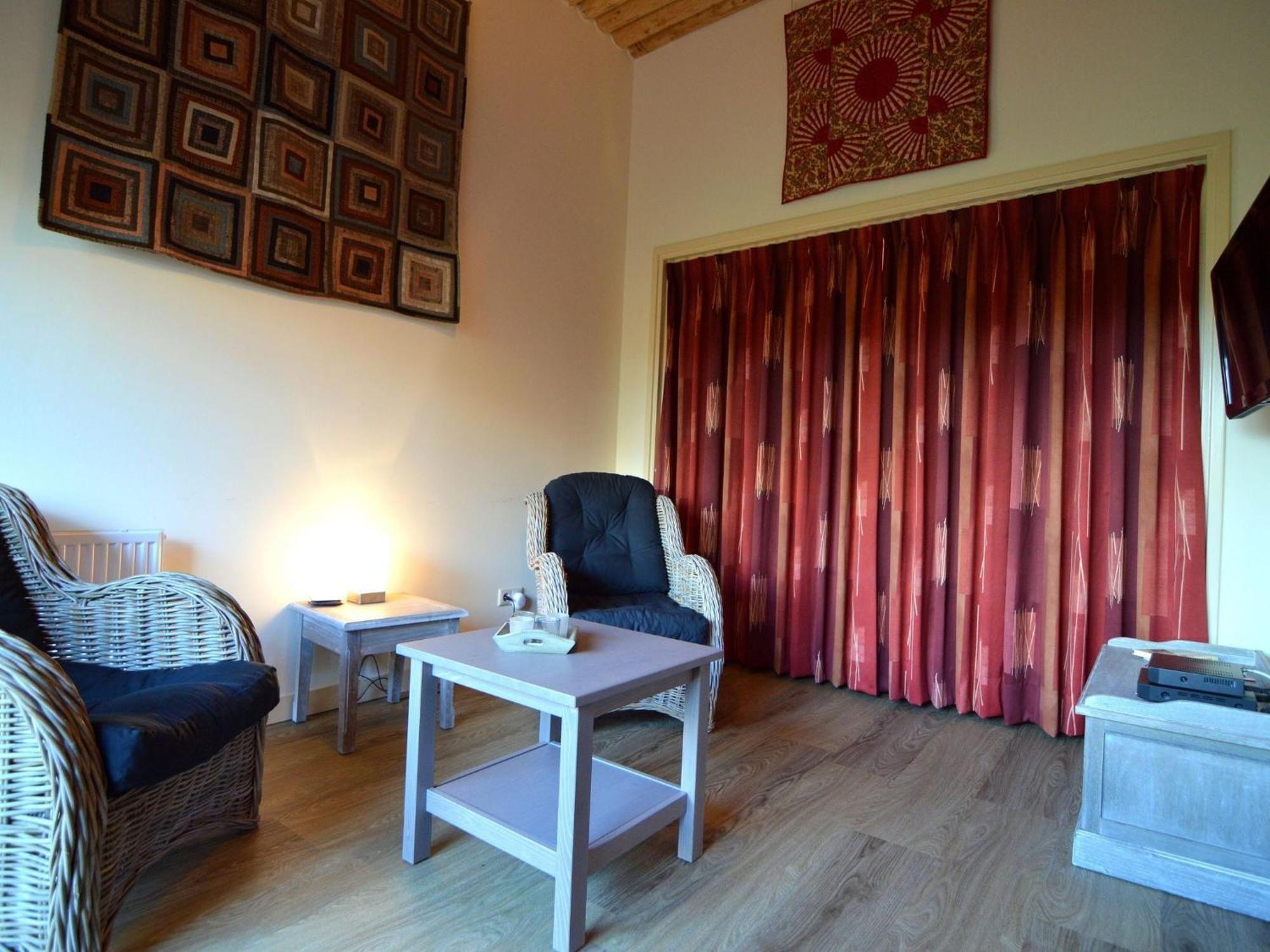 Quaint Farmhouse In Geesteren With Meadow View מראה חיצוני תמונה