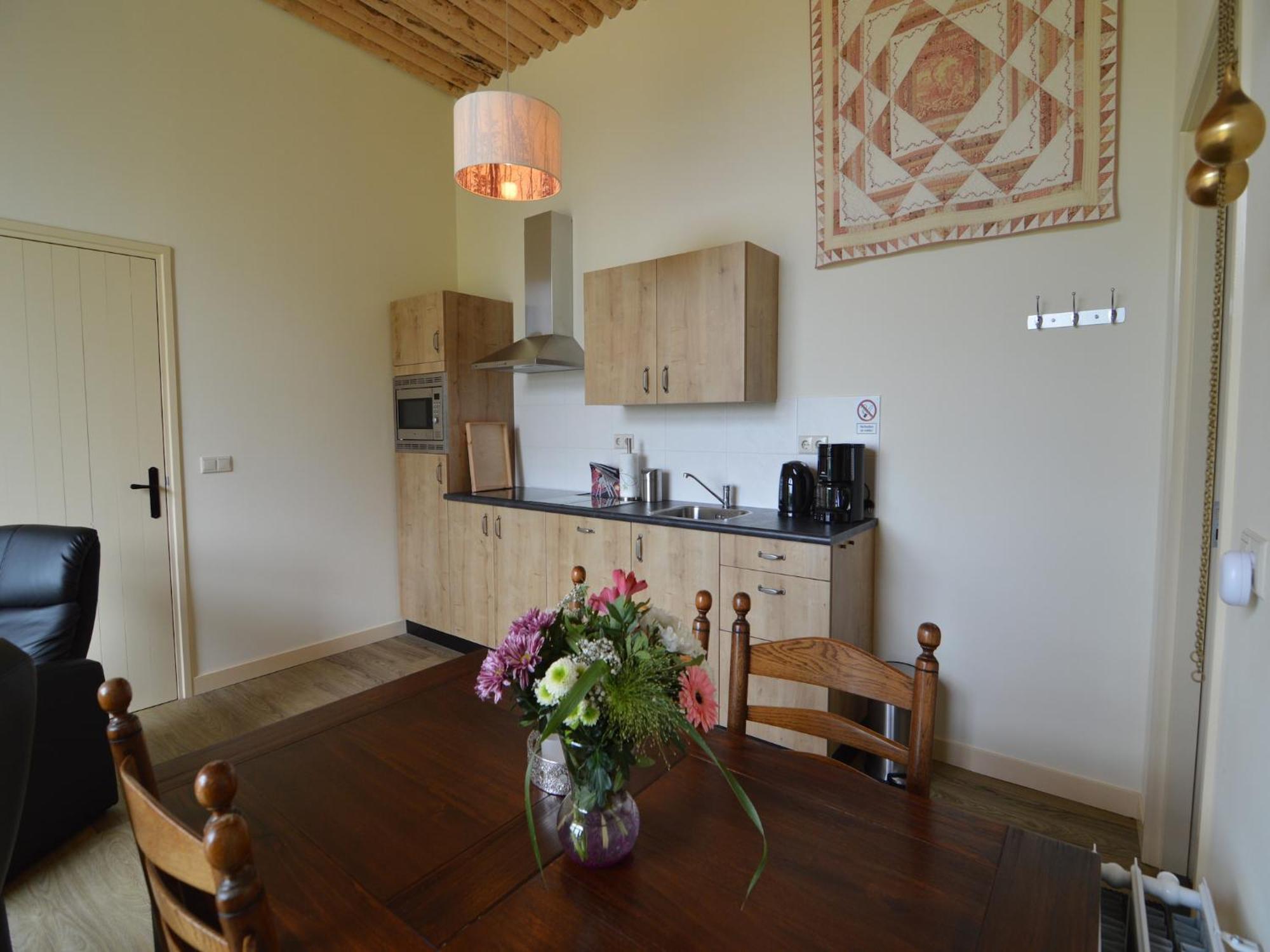 Quaint Farmhouse In Geesteren With Meadow View מראה חיצוני תמונה